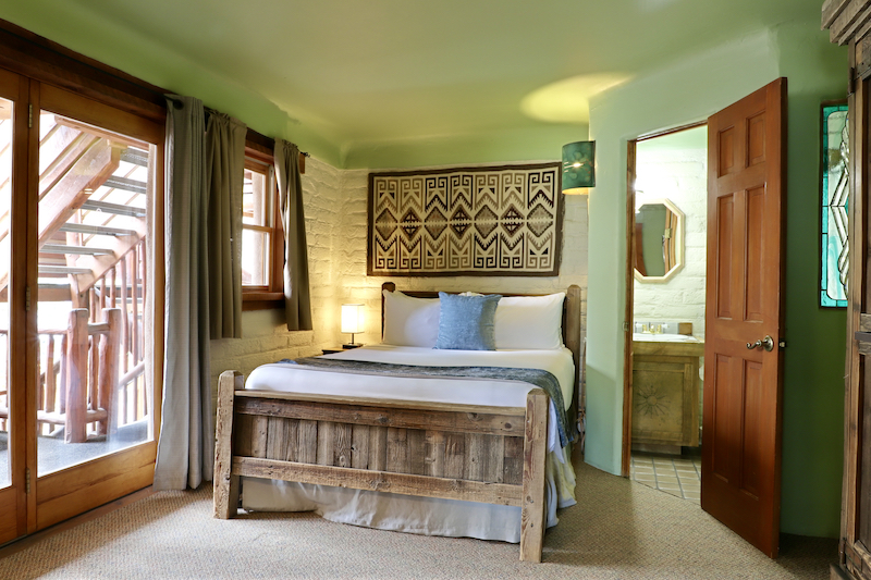 Standard Queen Suite