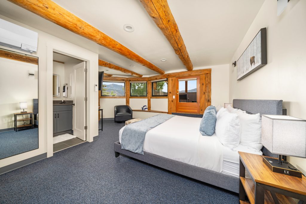 Choice King Room at Chipeta Lodge Resort + Spa